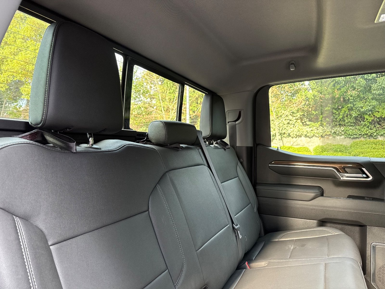 CHEVROLET SILVERADO 1500 LTZ Z71 5.3 V8 4x4 2023 - Imagen 18 de 18