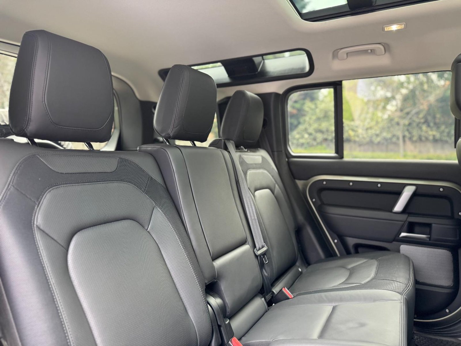 Land Rover DEFENDER 2024 - Imagen 16 de 19