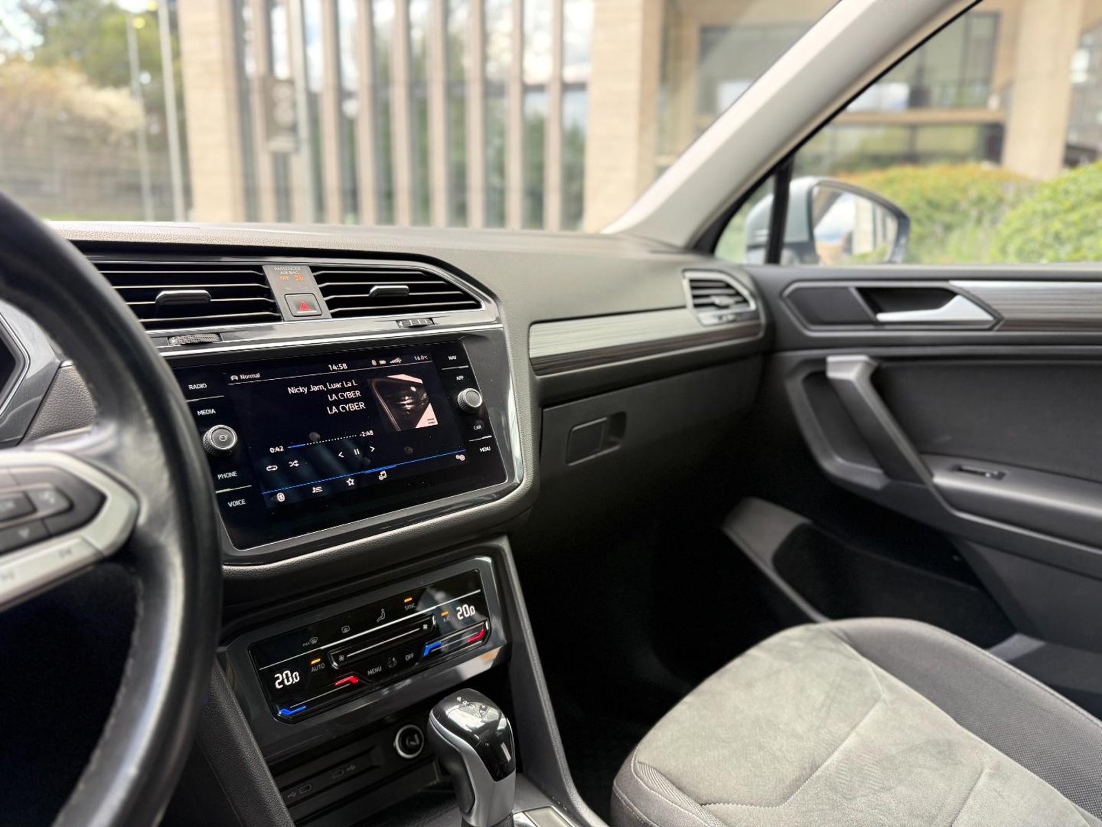 Volkswagen TIGUAN 2023 - Imagen 8 de 20