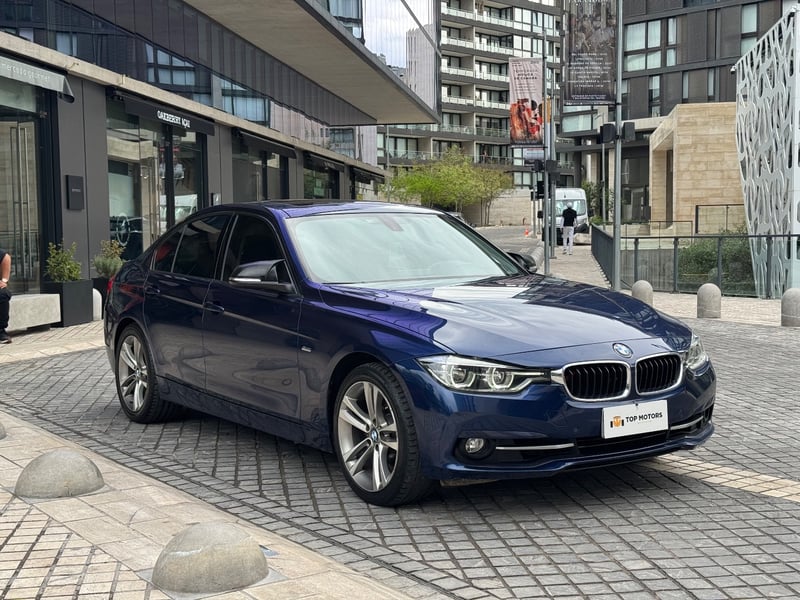BMW 320I 2018 - Imagen 3 de 17