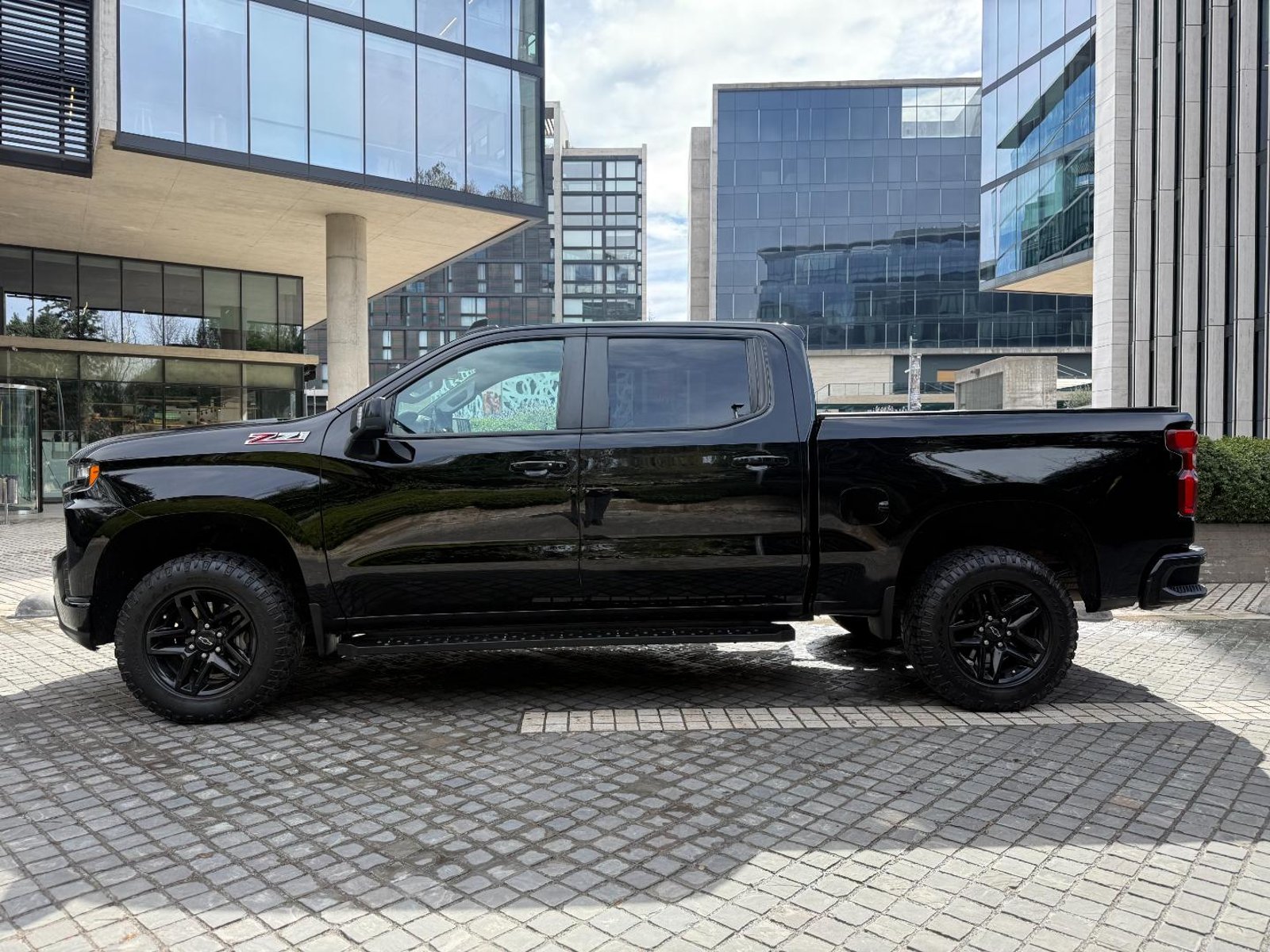Chevrolet SILVERADO TRAIL BOSS LT Z71 5.3 2021 - Imagen 7 de 19