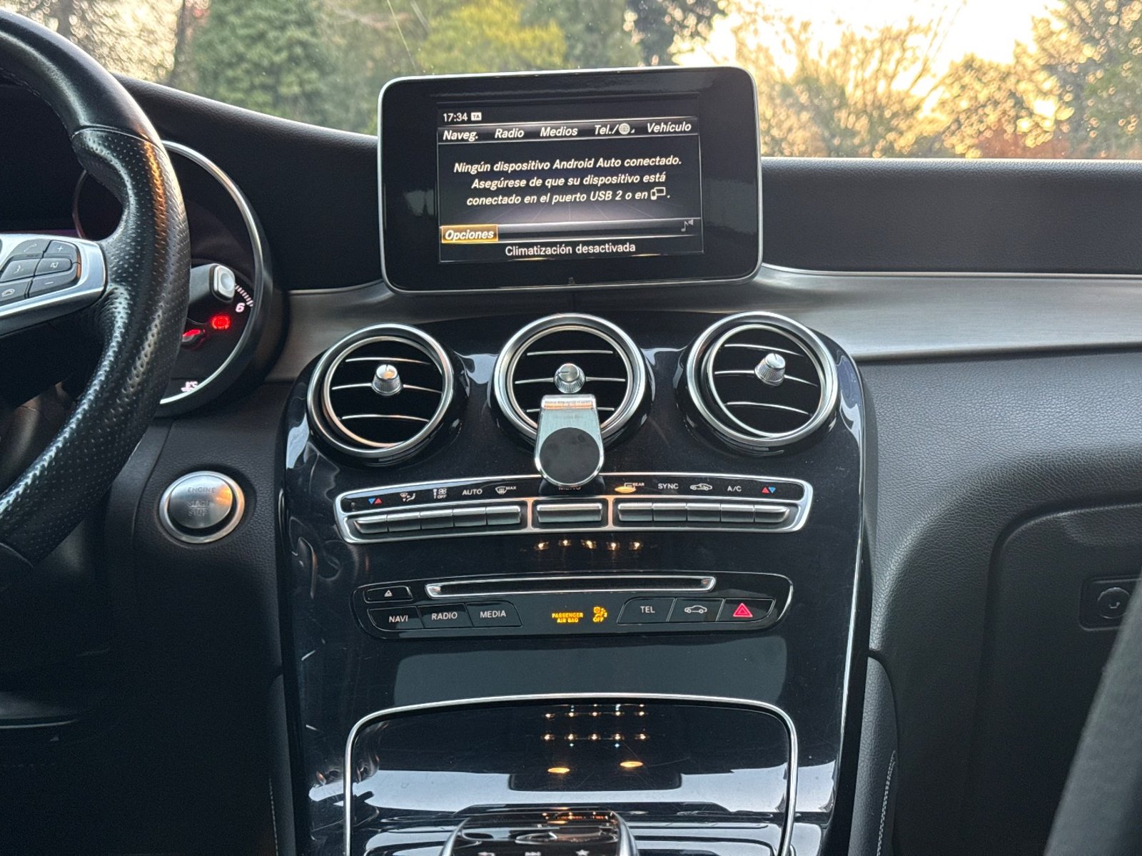 MERCEDES-BENZ GLC GLC 300d 4MATIC 2019 - Imagen 12 de 19
