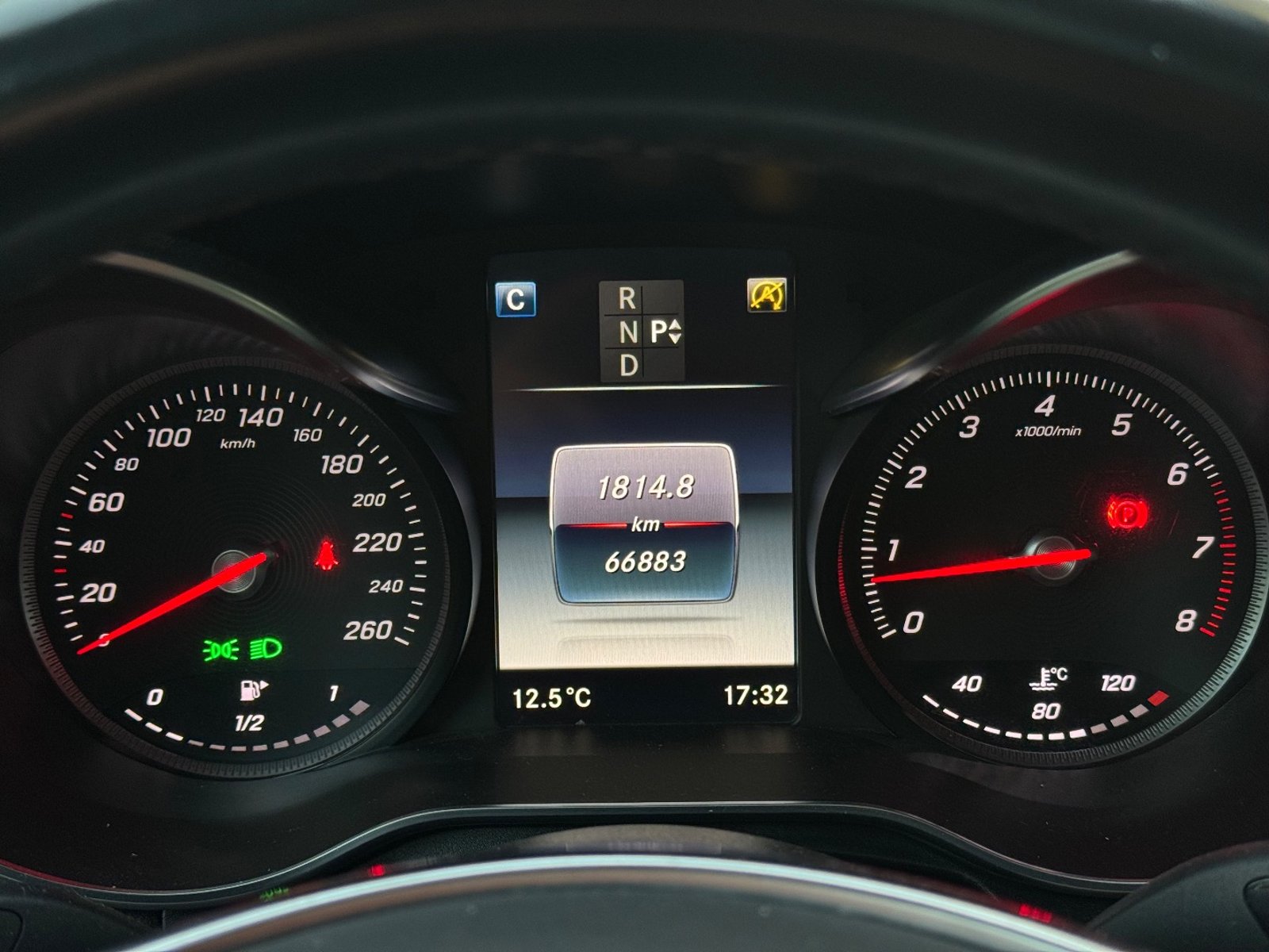 MERCEDES-BENZ GLC GLC 300d 4MATIC 2019 - Imagen 14 de 19