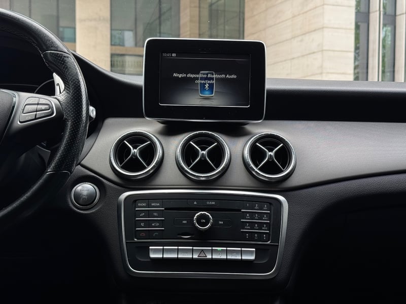 Mercedes-Benz CLA 180 2020 - Imagen 13 de 18