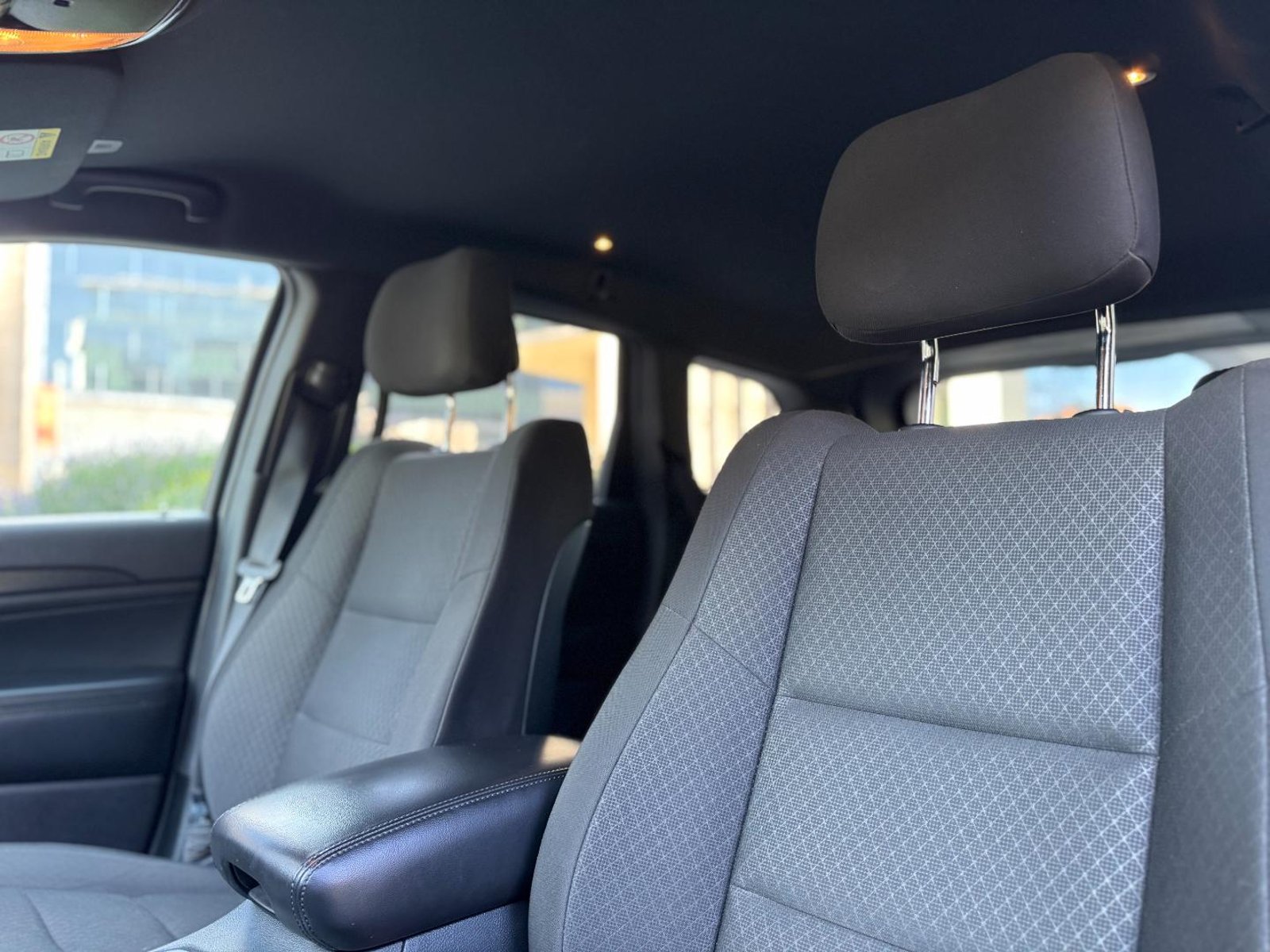 Jeep Grand Cherokee Laredo 3.6 V6 4x4 2018 - Imagen 16 de 19