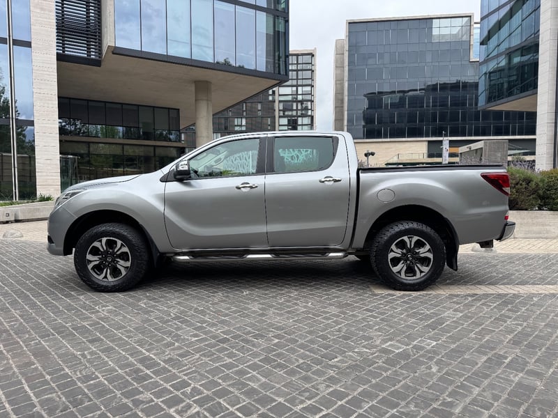 Mazda NEW BT 50 DCAB SDX 4X4 3.2 AUT 2018 - Imagen 7 de 16