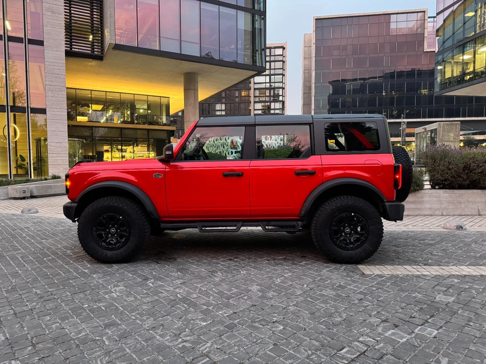 Ford BRONCO 2025 - Imagen 7 de 19