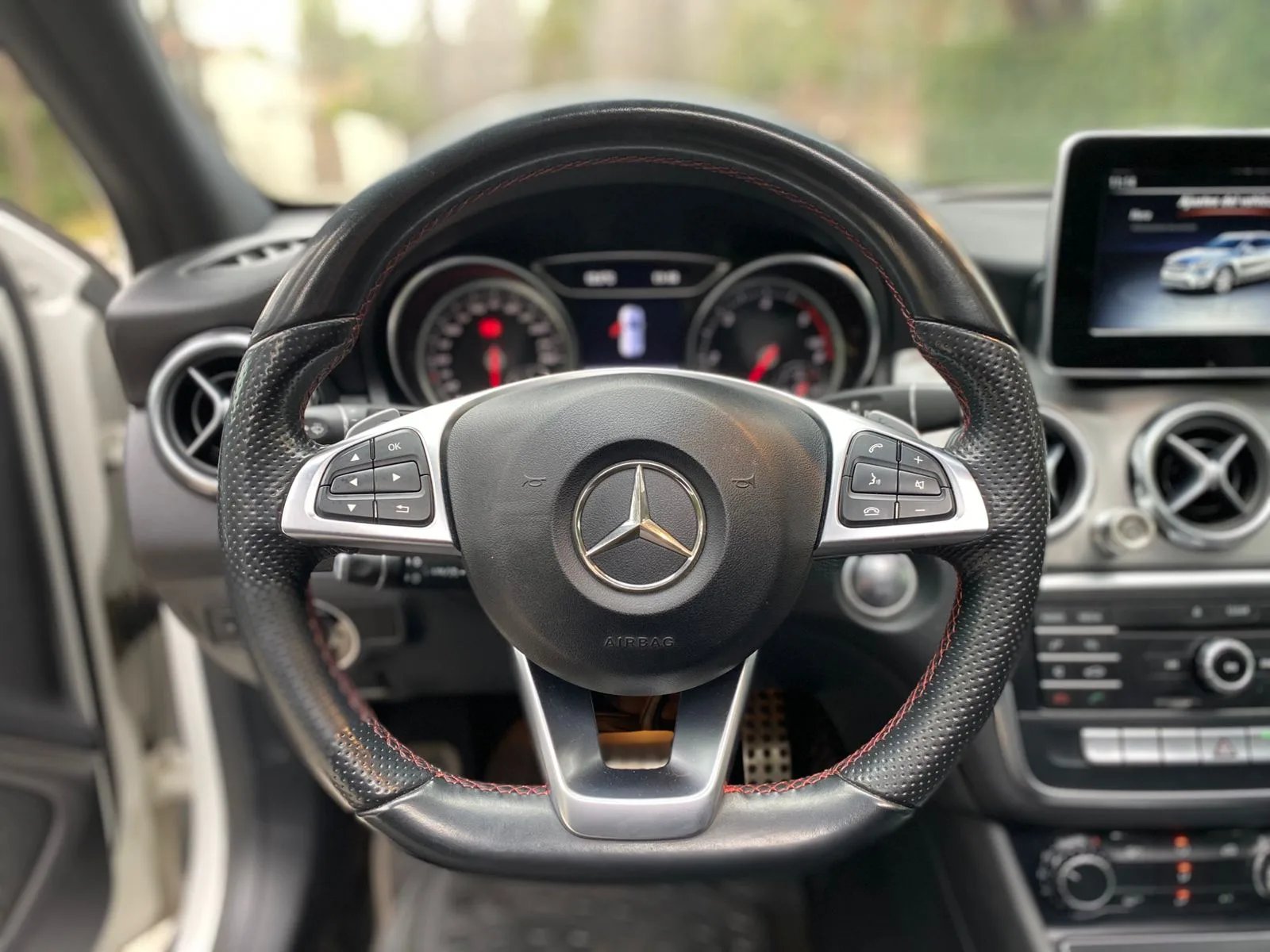 MERCEDES-BENZ GLA 220 2.1 CDI Diésel 4MATIC 4X4 AT 2019 - Imagen 19 de 20