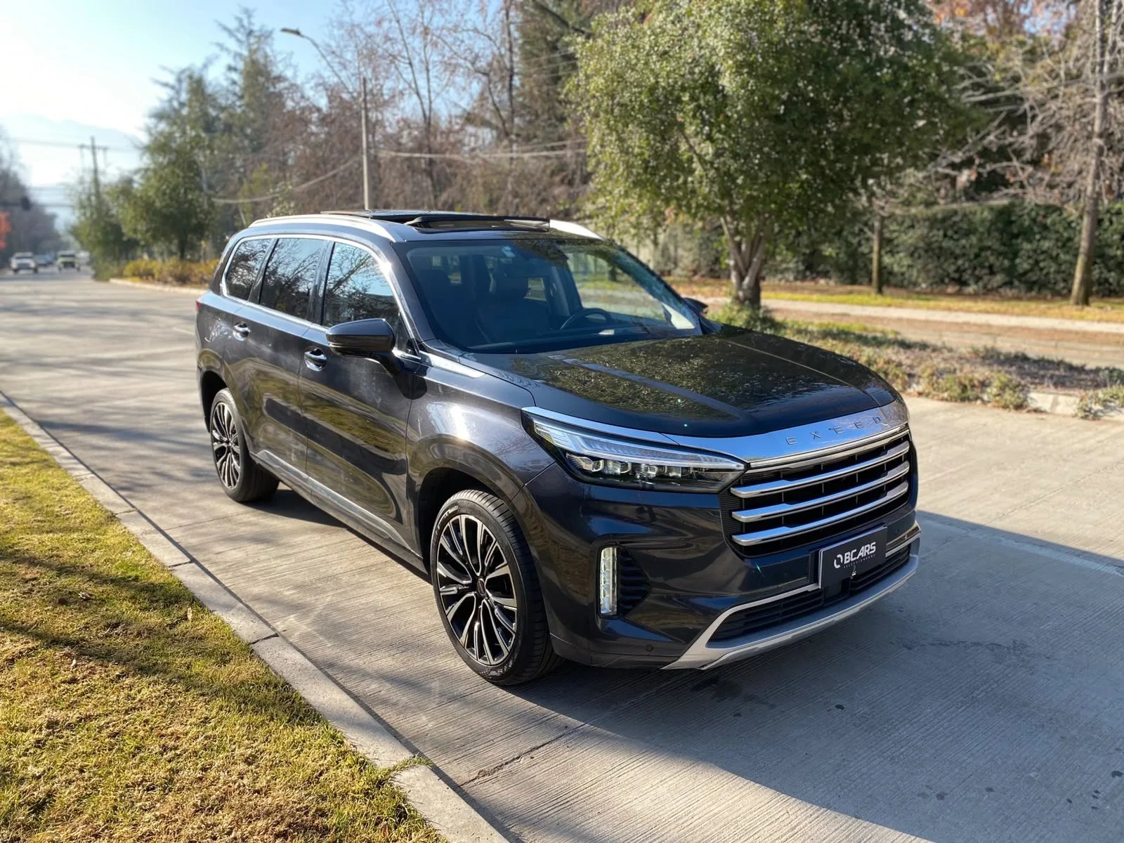 Exeed VX 2.0T Unlimited AWD DCT AT 2023 - Imagen 13 de 20