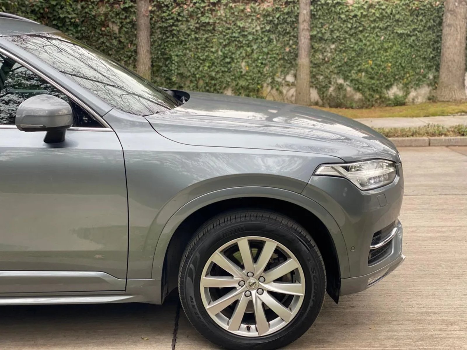 VOLVO XC90 2.0 T5 Momentum Kinetic Auto 4WD 2019 - Imagen 12 de 20