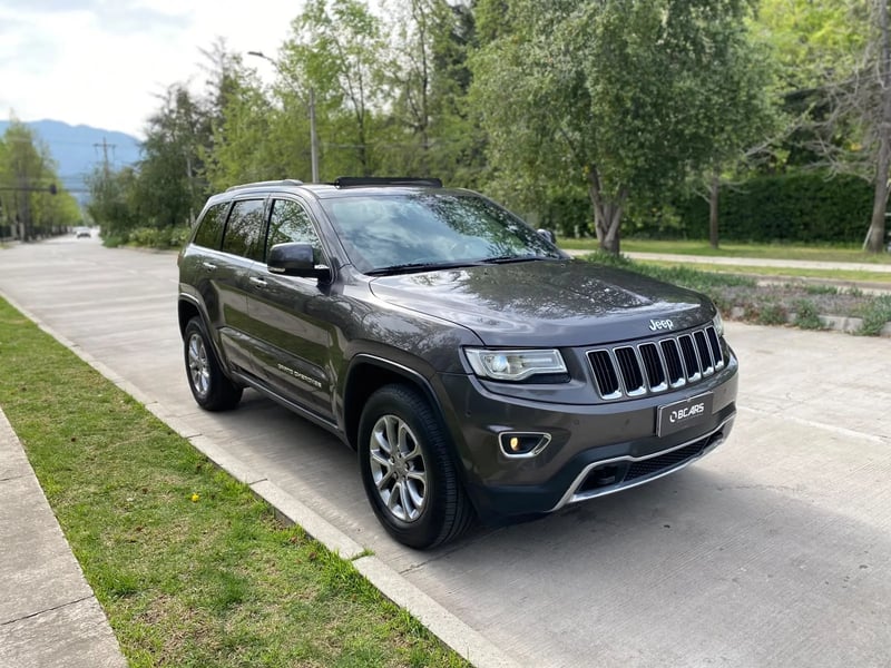 Jeep Grand Cherokee 3.6 Limited 4WD AT 2016 - Imagen 13 de 20