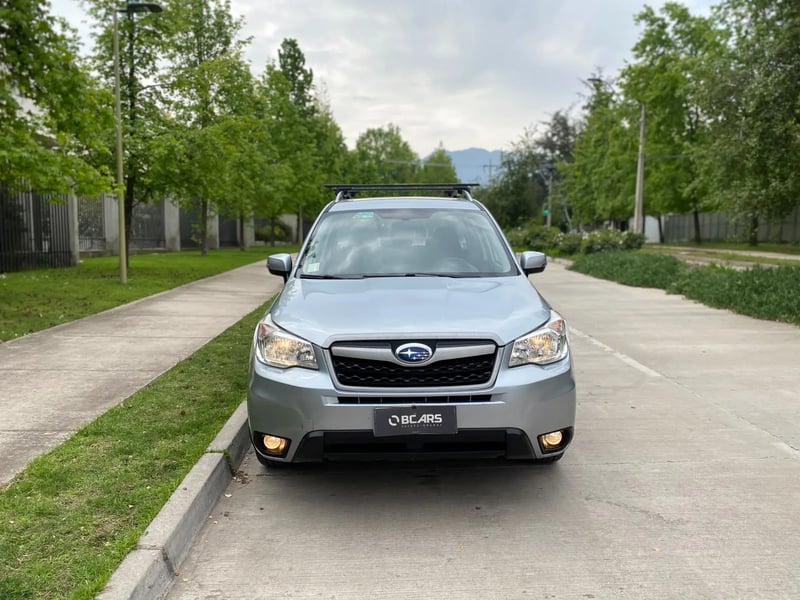 Subaru Forester 2.0 XS AWD CVT AT 2014 - Imagen 14 de 20