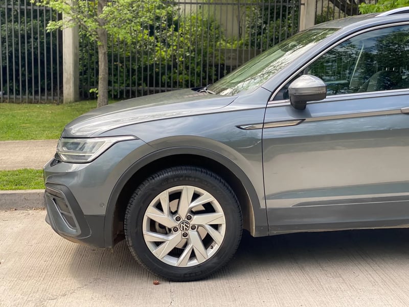Volkswagen Tiguan 1.4 TSI Comfortline 4X2 AT 2023 - Imagen 3 de 20