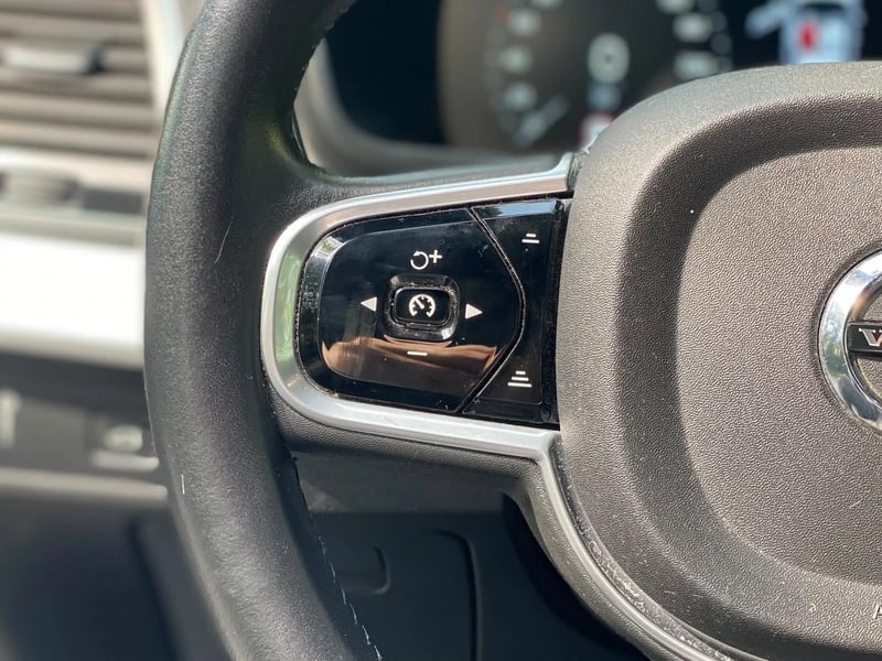 Volvo XC90 2.0 T5 Kinetic AWD AT 2017 - Imagen 17 de 20