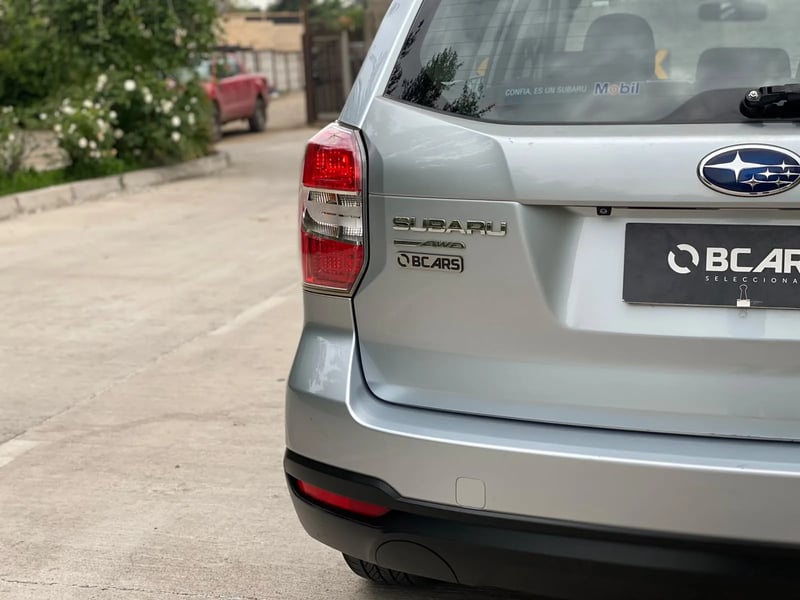 Subaru Forester 2.0 XS AWD CVT AT 2014 - Imagen 7 de 20