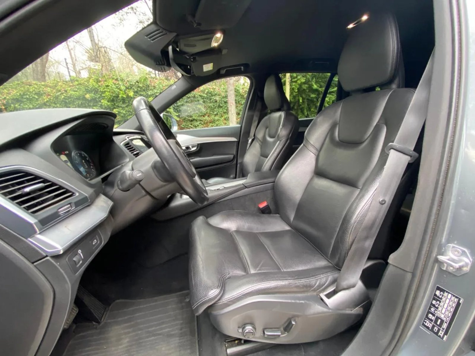 VOLVO XC90 2.0 T5 Momentum Kinetic Auto 4WD 2019 - Imagen 16 de 20