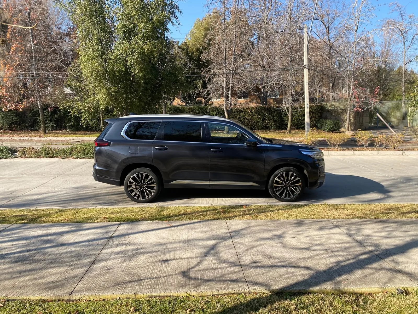 Exeed VX 2.0T Unlimited AWD DCT AT 2023 - Imagen 11 de 20