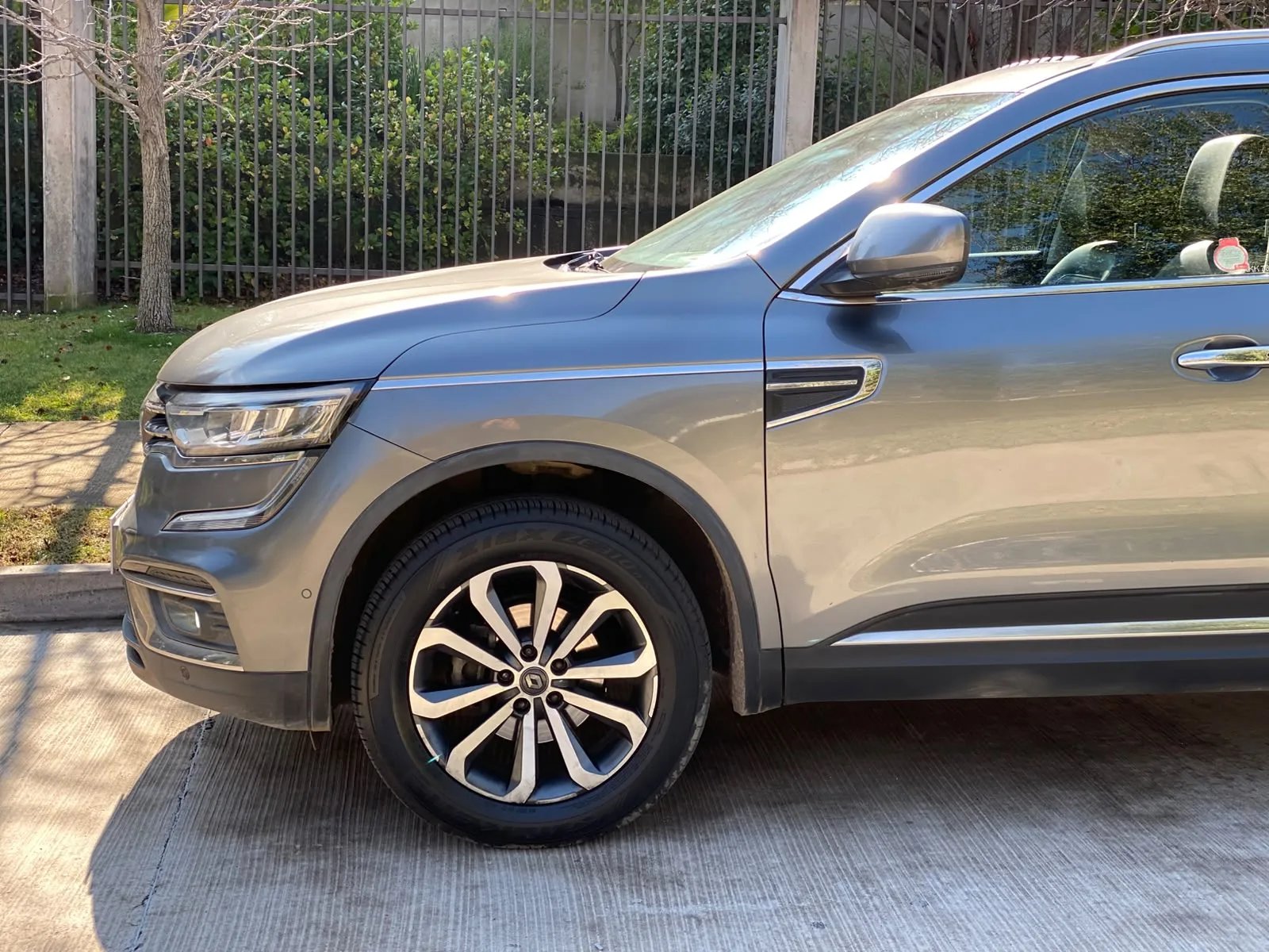 Renault Koleos 2.5 Intens 2WD AT 2022 - Imagen 4 de 20