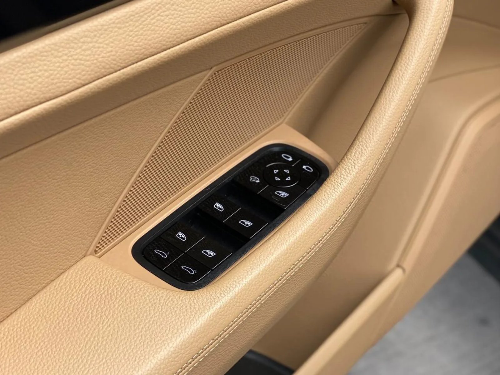 Porsche Panamera G2 2.9 AT 2019 - Imagen 16 de 20
