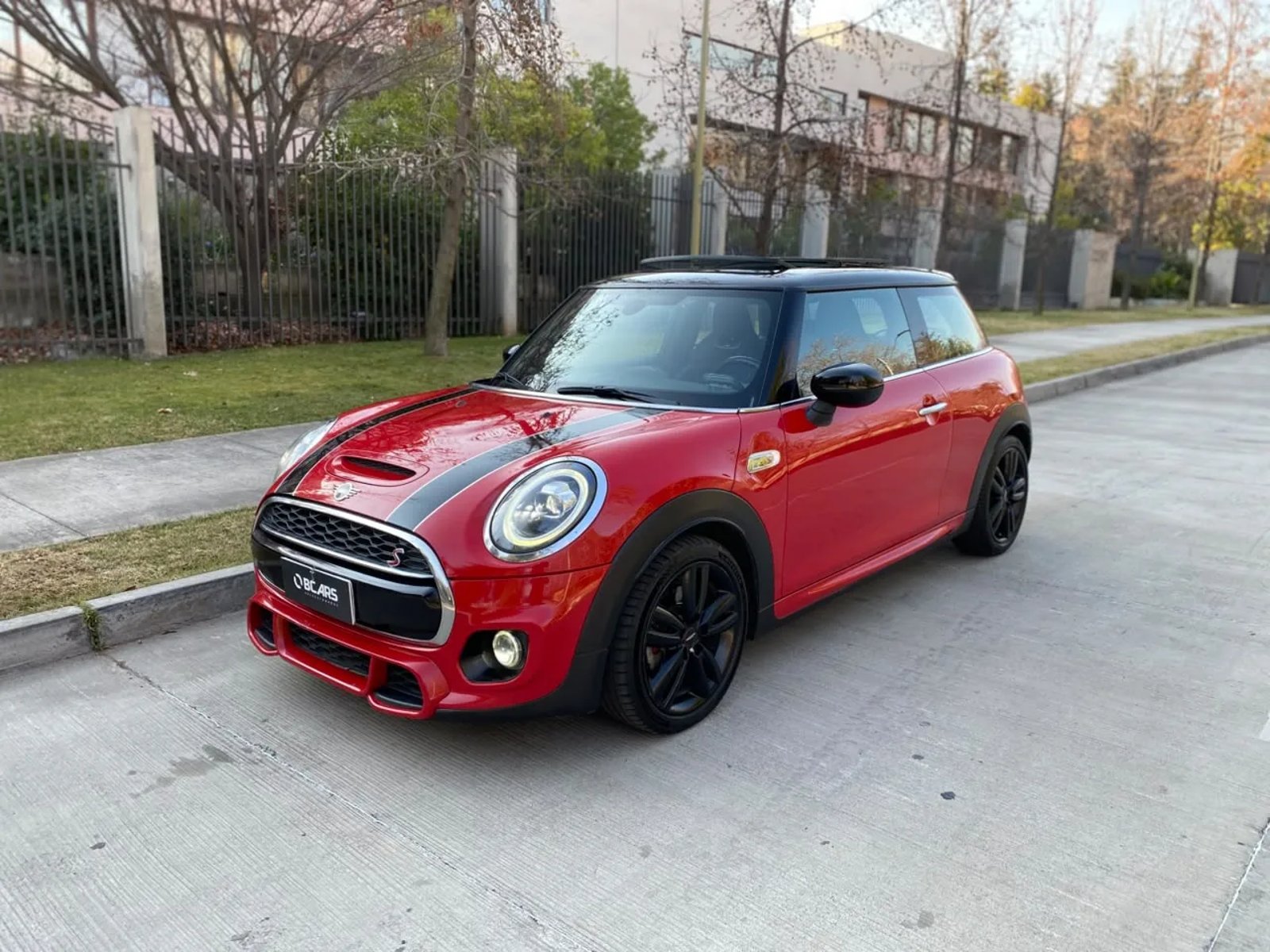 Mini Cooper 2.0 JCW S Package 4X2 HB AT 3P 2021 - Foto 2 de 20