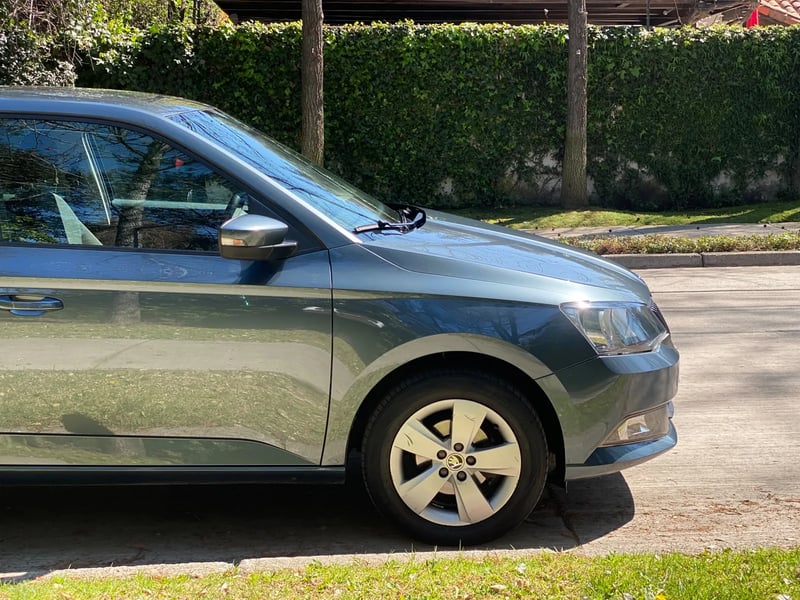 Skoda Fabia 1.0 TSI Active 4 2 MT 2018 - Imagen 12 de 16
