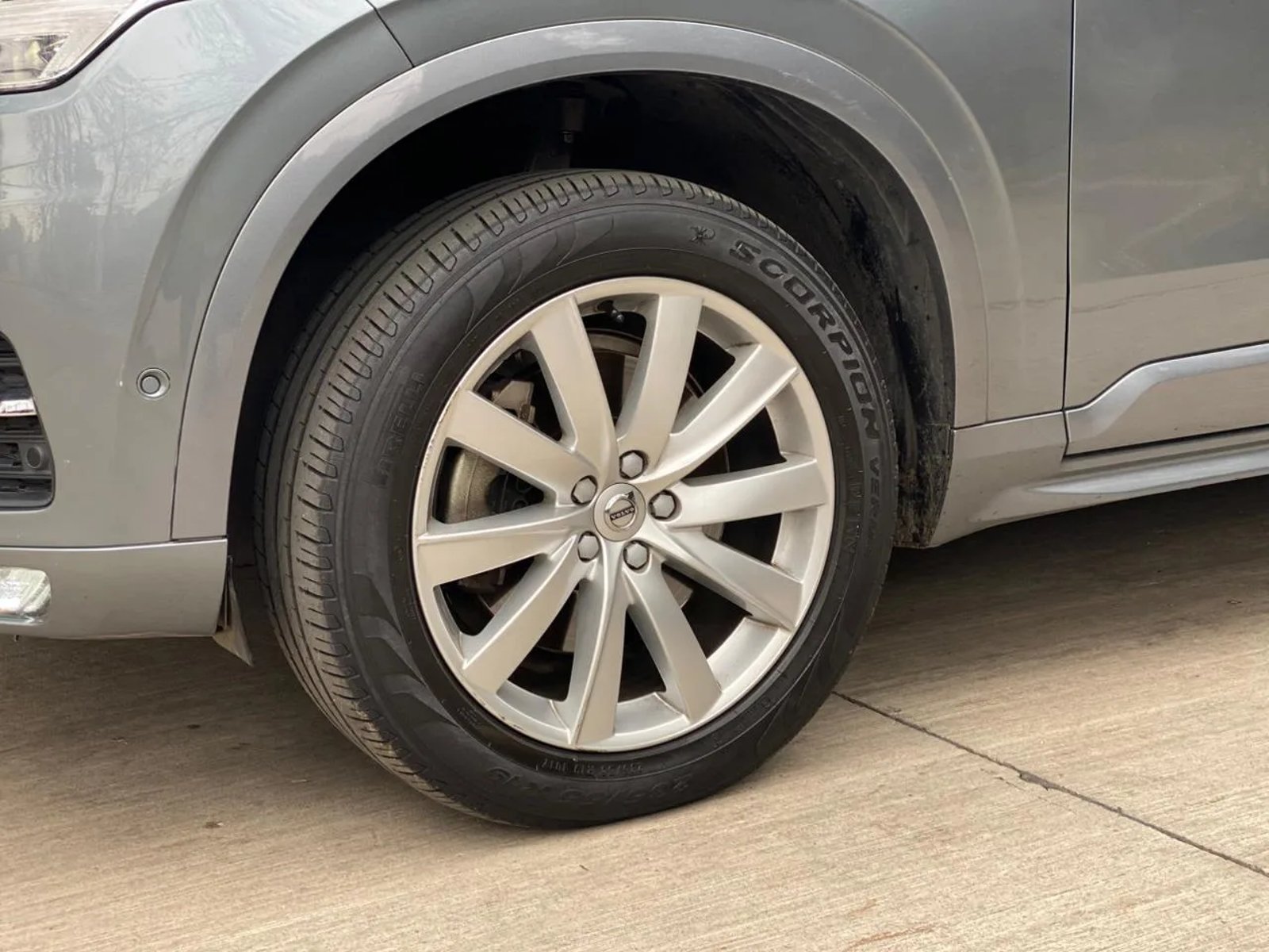 Volvo XC90 2.0 T5 Momentum Kinetic Auto 4WD 2019 - Foto 3 de 20