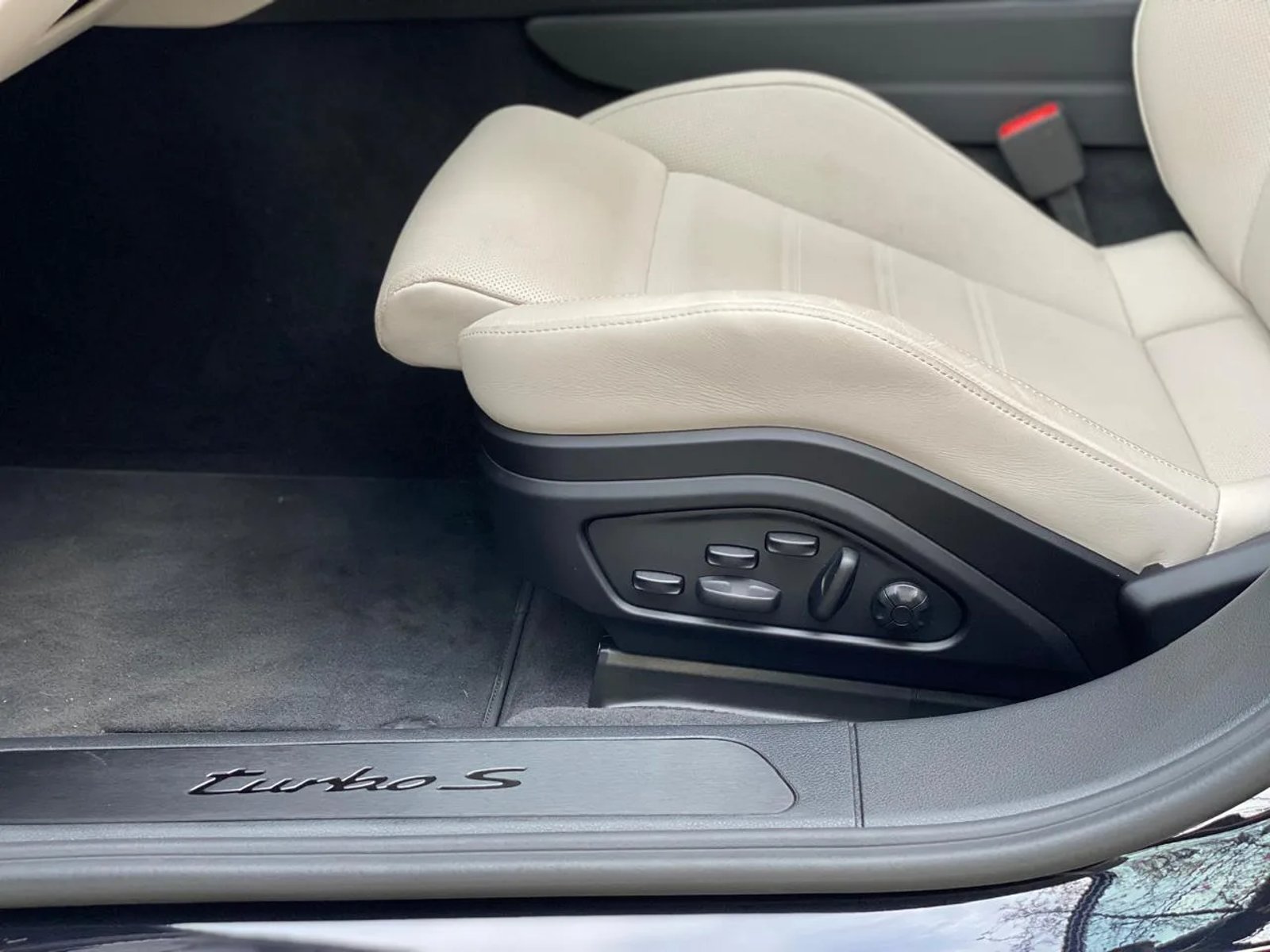 Porsche Panamera 4.0 Turbo S E-Hybrid DCT 2025 - Imagen 18 de 20