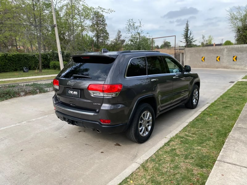 Jeep Grand Cherokee 3.6 Limited 4WD AT 2016 - Imagen 10 de 20