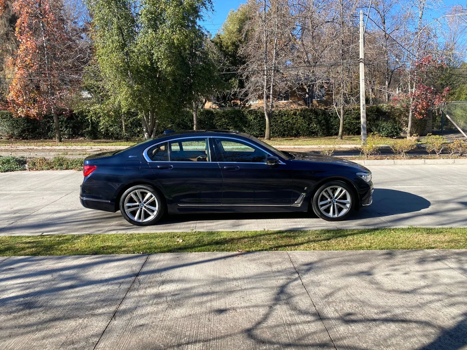 BMW 740 2.0 Hybrid iPerformance 4X2 AT 2018 - Imagen 11 de 20