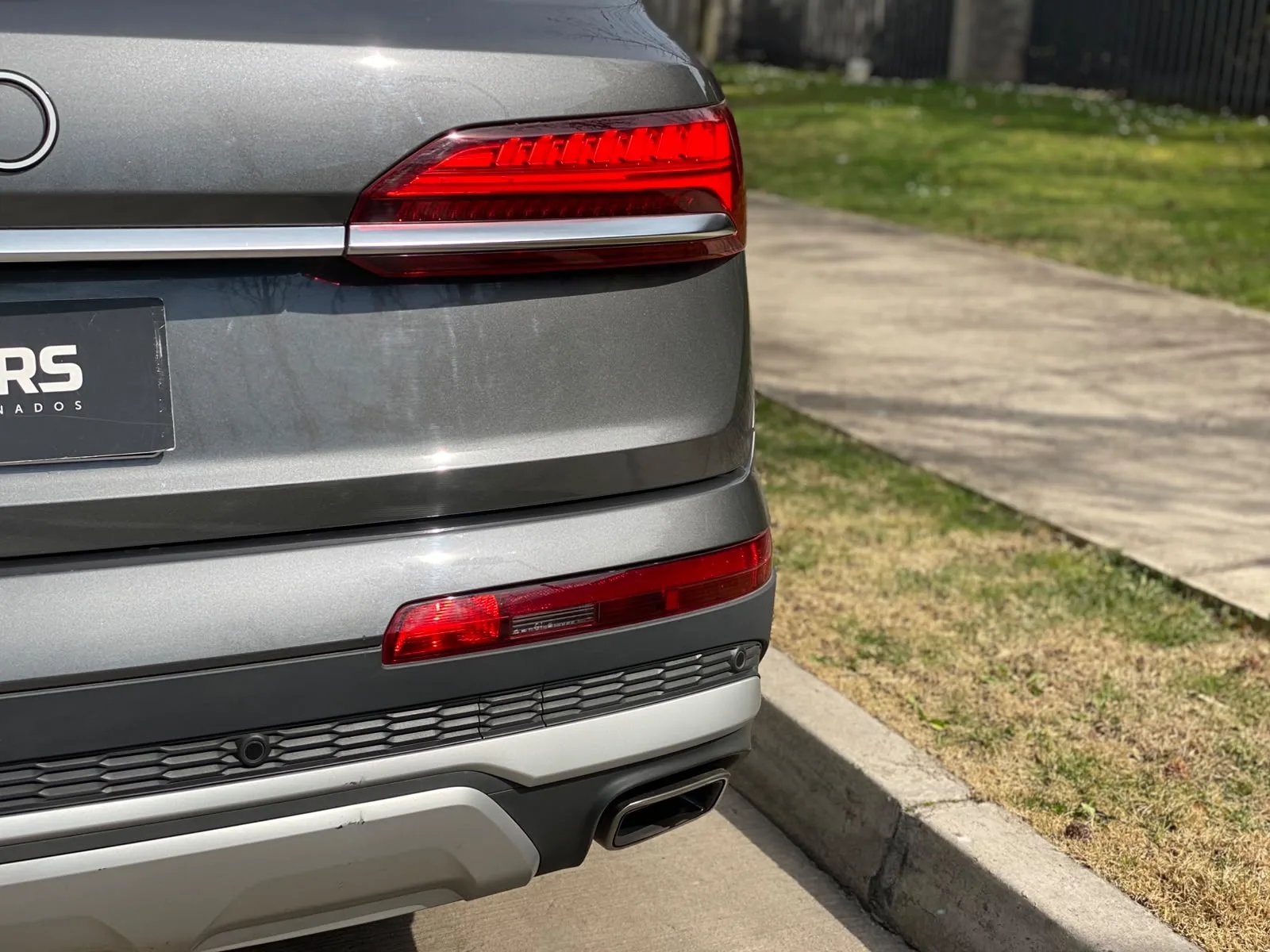 Audi Q7 3.0 55 TFSI PI Quattro 4X4 7 Pasajeros AT 2025 - Imagen 9 de 20