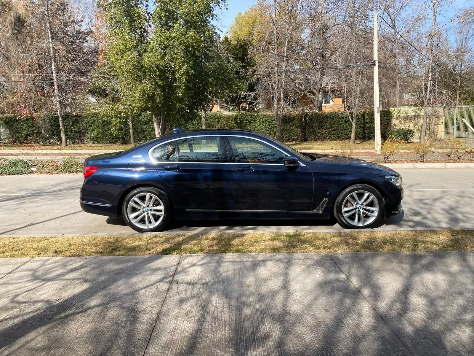 BMW 740 2.0 Hybrid iPerformance 4X2 AT 2018 - Imagen 11 de 20