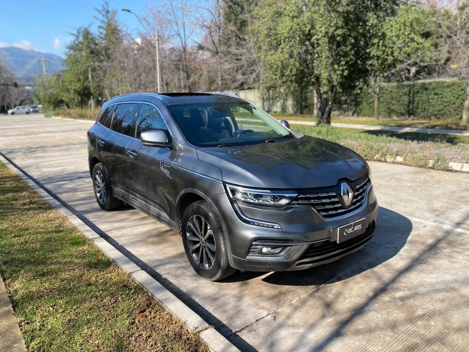 Renault Koleos 2.5 Intens 2WD AT 2022 - Imagen 13 de 20