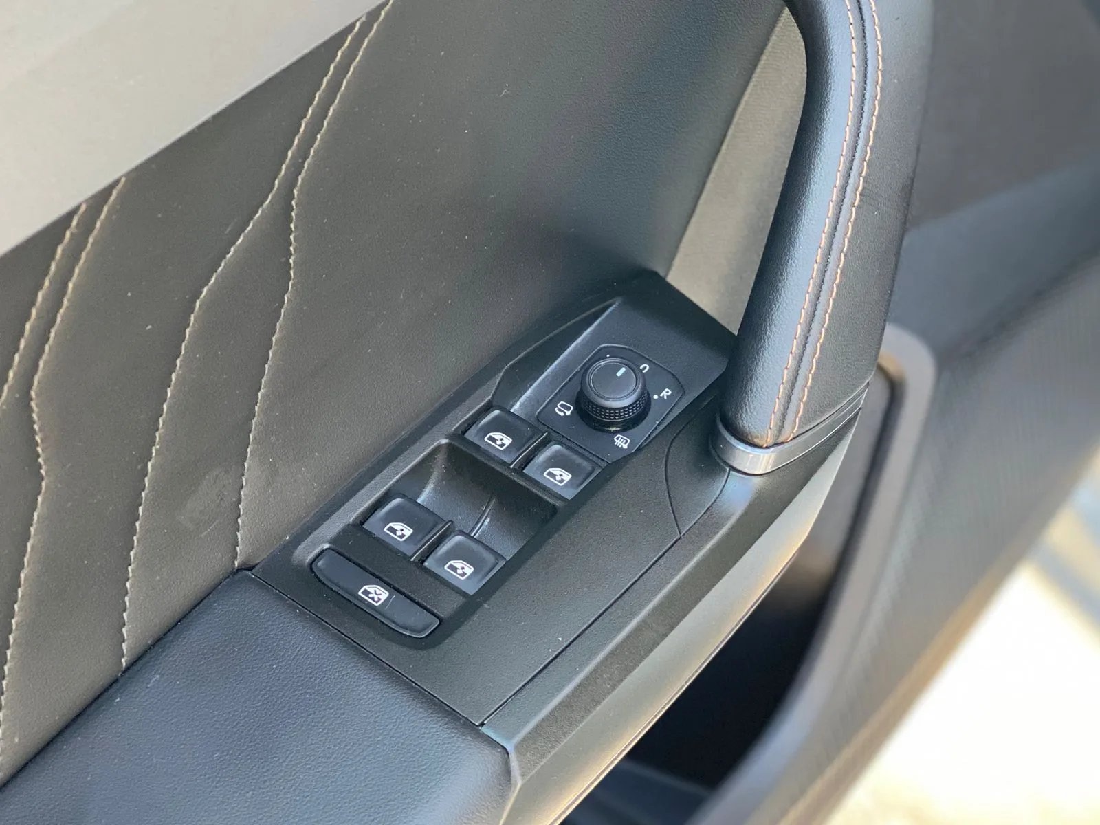 Cupra León 1.4 TSI AT 2024 - Imagen 16 de 20