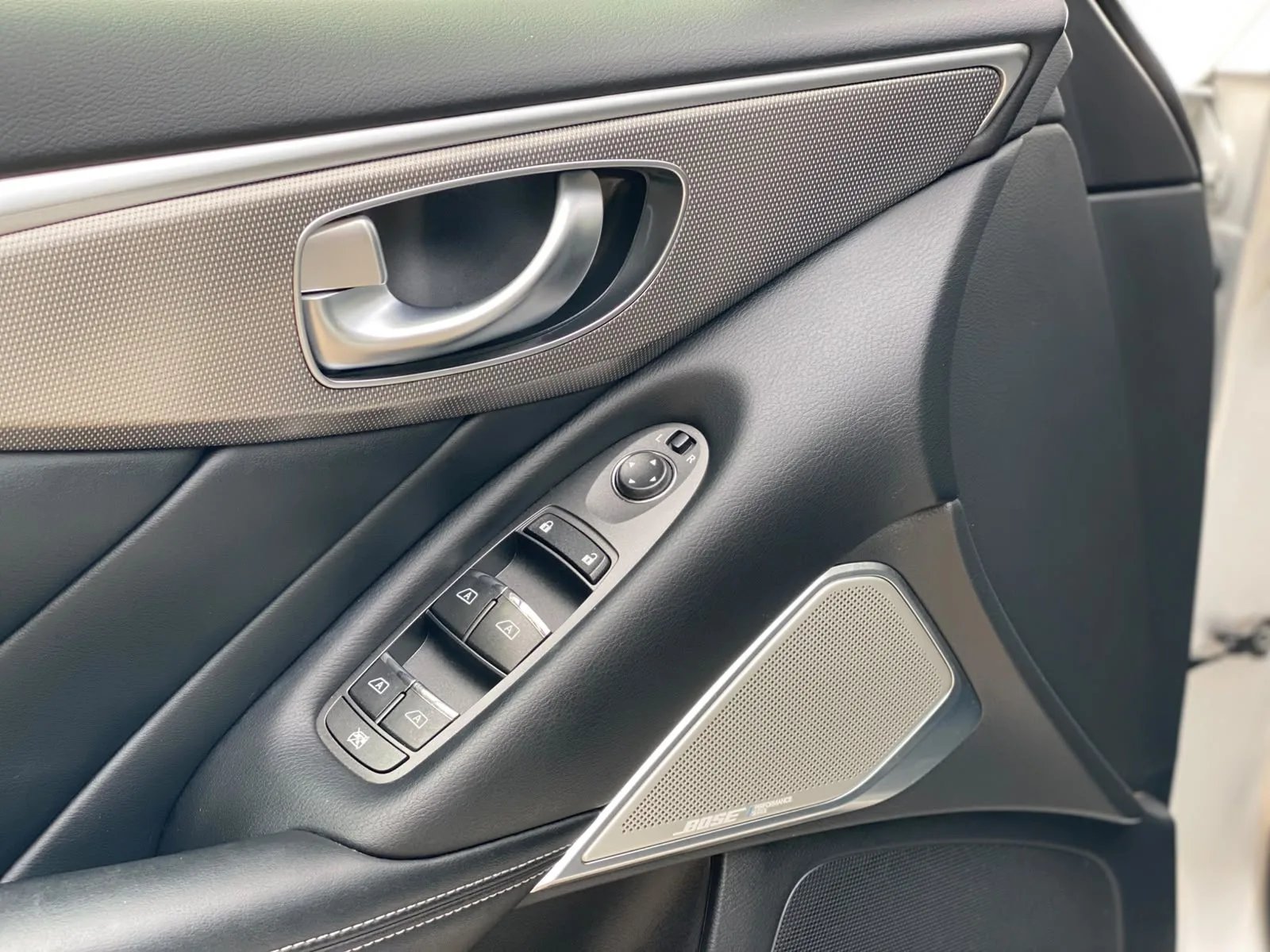 Infiniti Q50 S 3.5 Hybrid 4X2 AT 2019 - Imagen 15 de 20