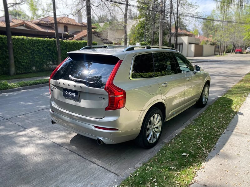 Volvo XC90 2.0 T5 Kinetic AWD AT 2017 - Imagen 10 de 20