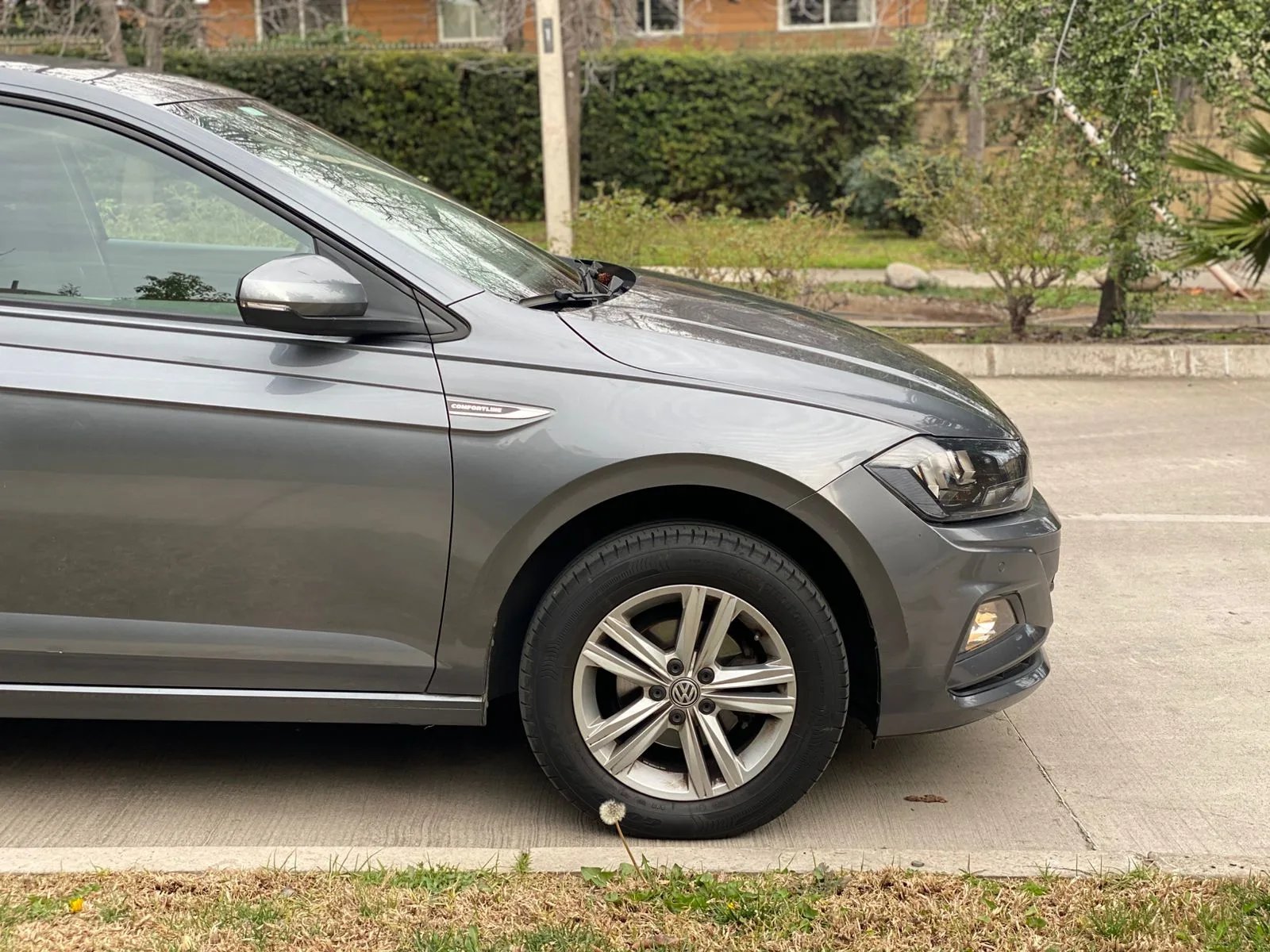 Volkswagen Polo 1.6 Comfortline 4X2 MT 2018 - Imagen 12 de 20