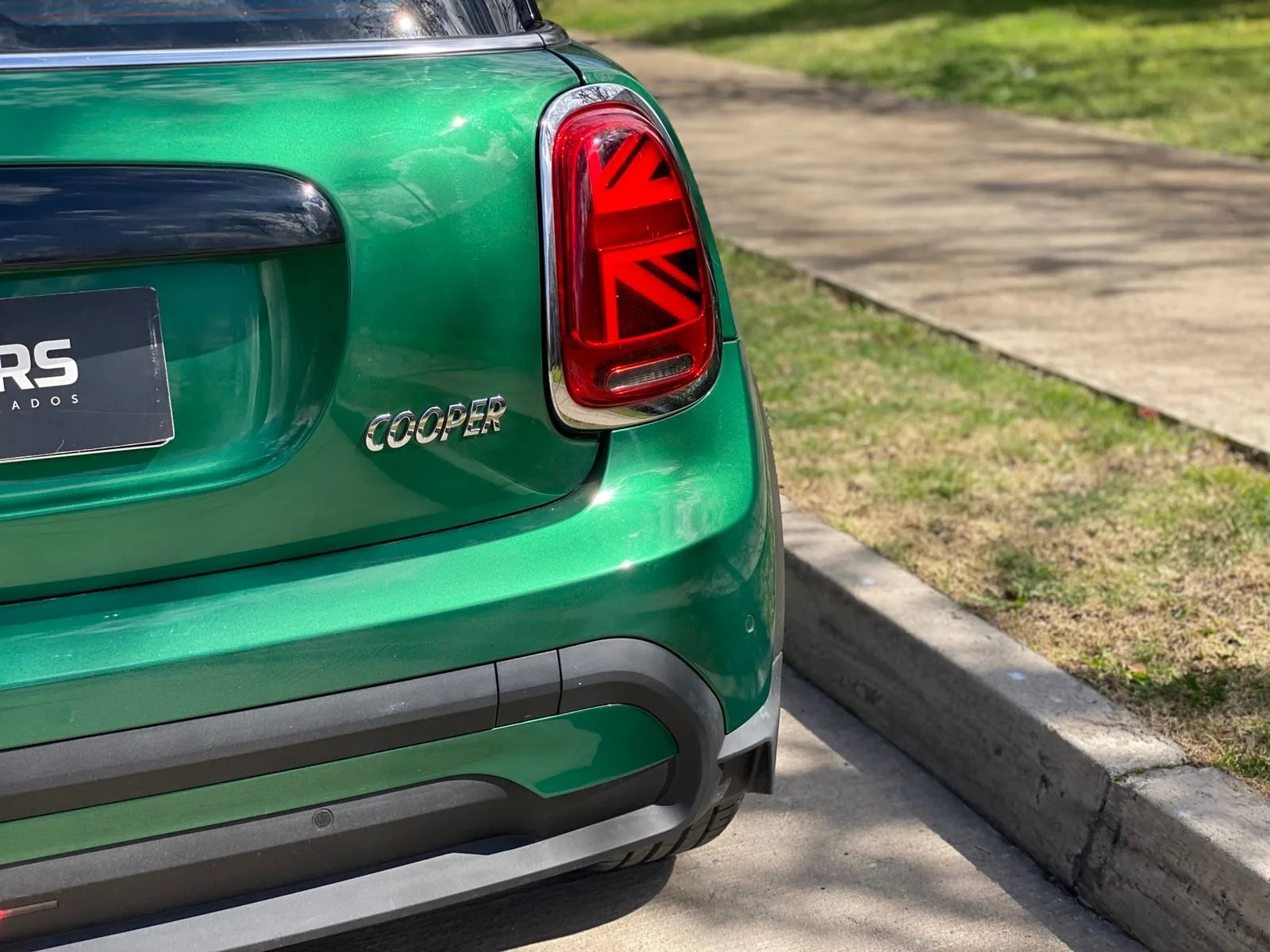 Mini Cooper 1.5 Esencial 4X2 HB AT 2023 - Imagen 9 de 20