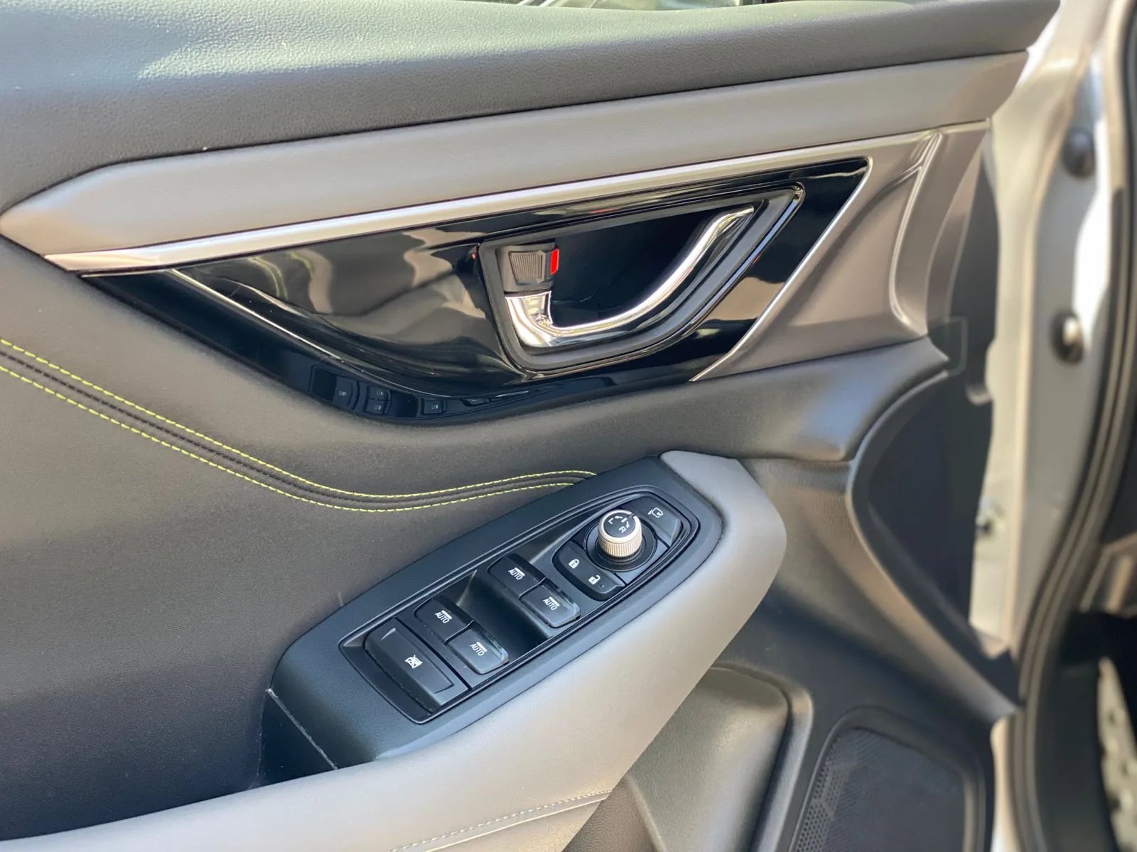 Subaru Outback 2.5i Field Edition AWD CVT AT 2022 - Imagen 15 de 20