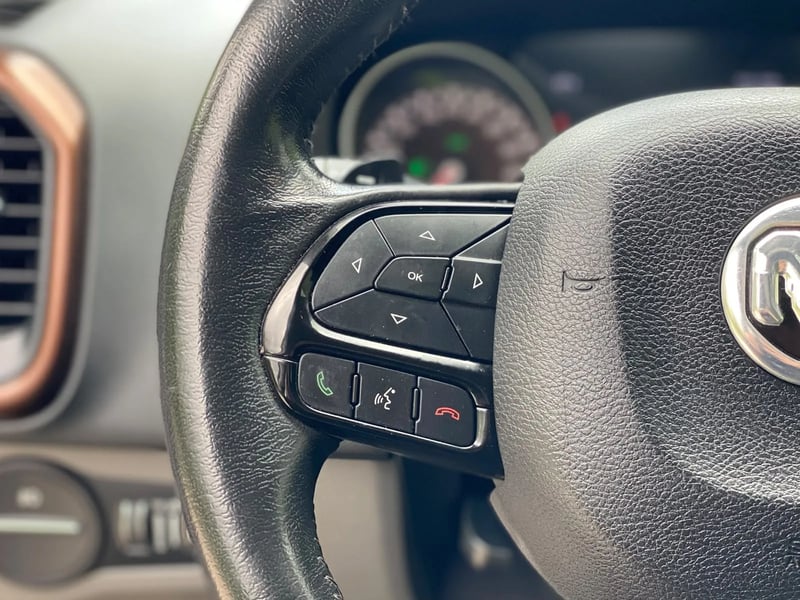 RAM 1000 2.0 Laramie 4X4 Doble Cabina AT 2021 - Imagen 19 de 20