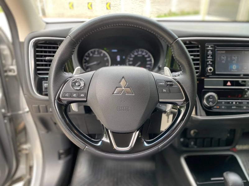 Mitsubishi Outlander 2.4 GLX 4X4 AT 2020 - Imagen 19 de 20