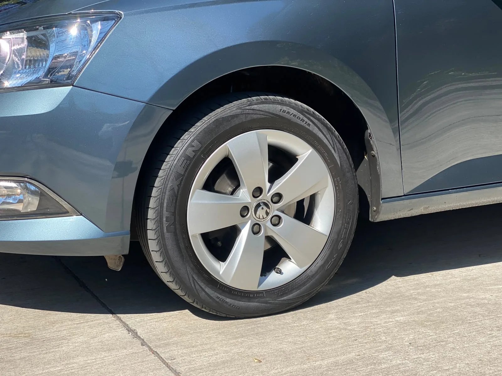Skoda Fabia 1.0 TSI Active 4 2 MT 2018 - Foto 3 de 16