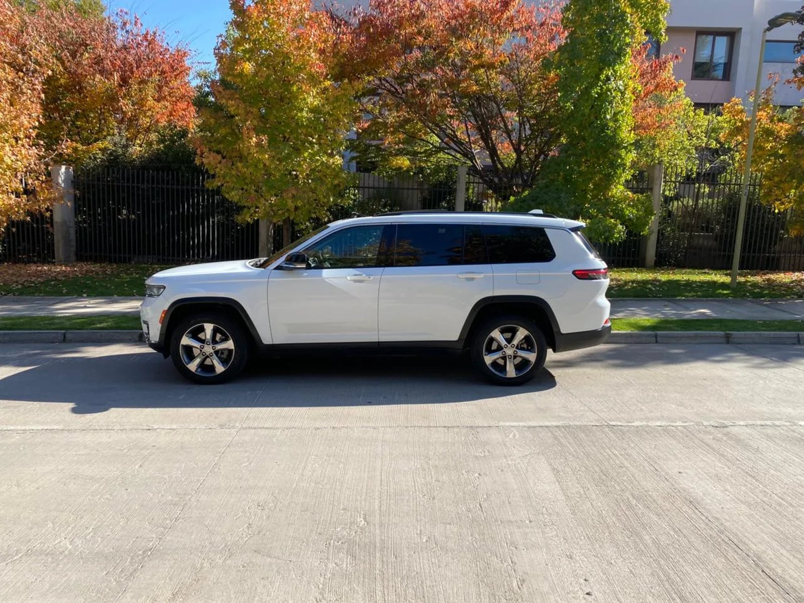 Jeep Grand Cherokee 3.6 Limited L Auto 4WD 2023 - Foto 5 de 20
