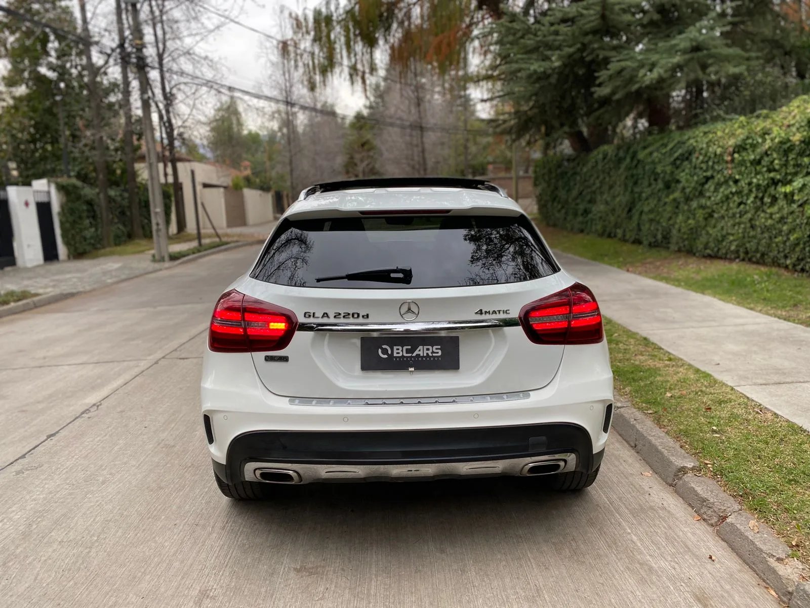 MERCEDES-BENZ GLA 220 2.1 CDI Diésel 4MATIC 4X4 AT 2019 - Imagen 8 de 20