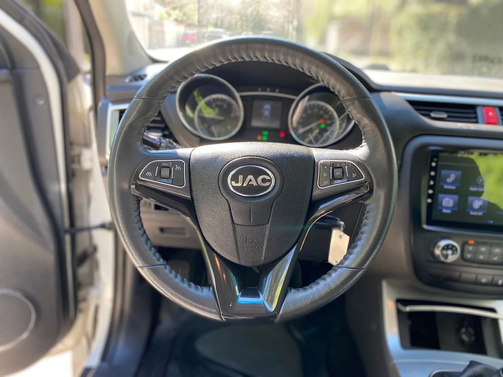 JAC T8 2.0 Comfort 4 2 Diésel MT 2022 - Imagen 14 de 20