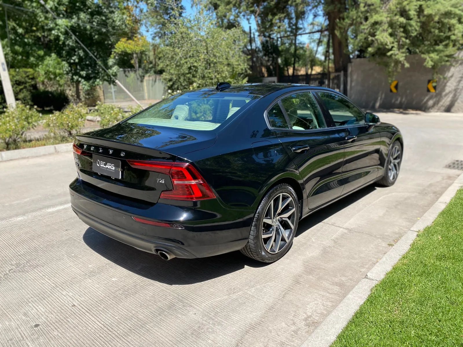 Volvo S60 2.0 T4 Momentum Auto 2020 - Imagen 10 de 20