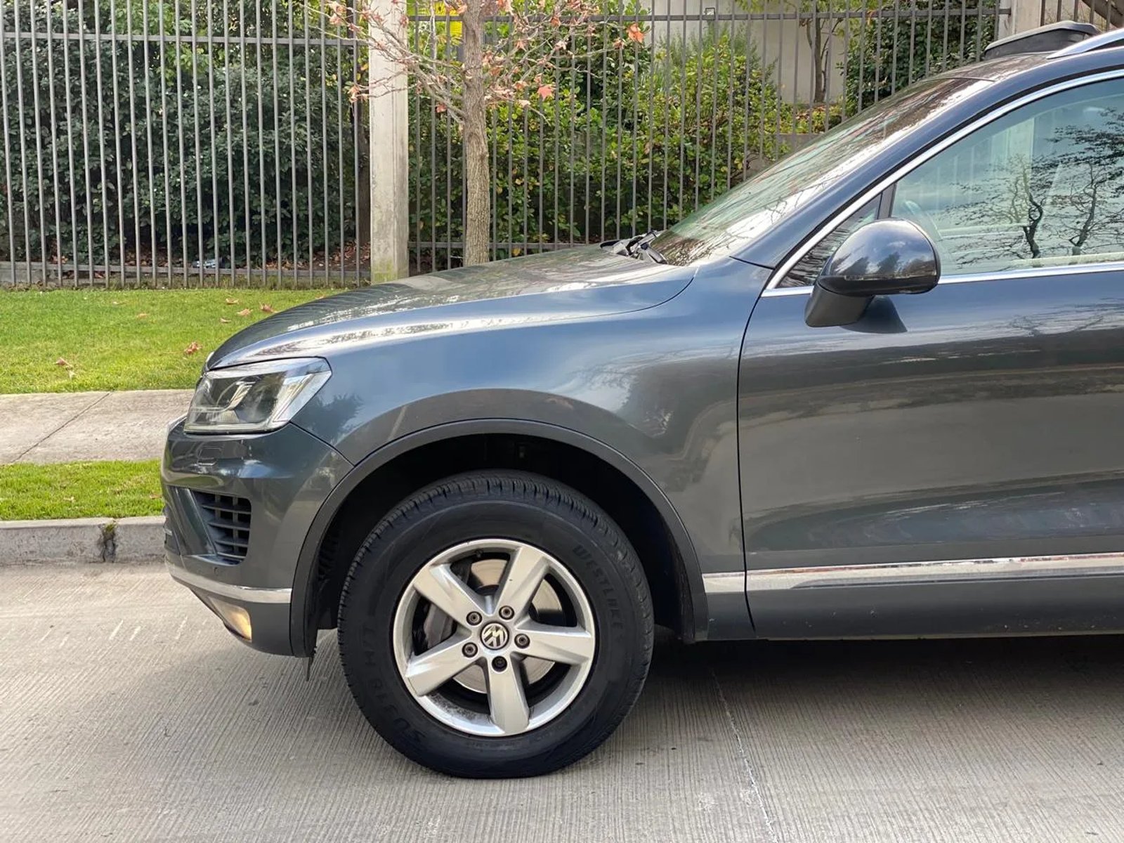 Volkswagen Touareg 3.0 TDI V6 Auto NAV 4WD 2016 - Imagen 4 de 20