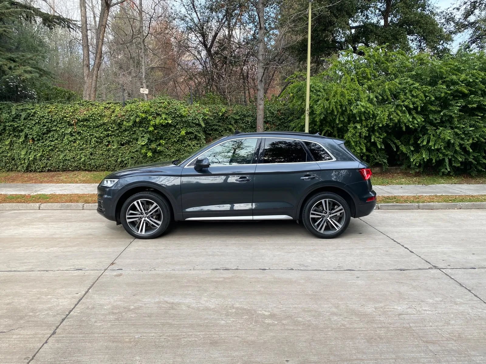 Audi Q5 2.0 TFSI 45 Quattro 4X4 AT 2021 - Imagen 5 de 20