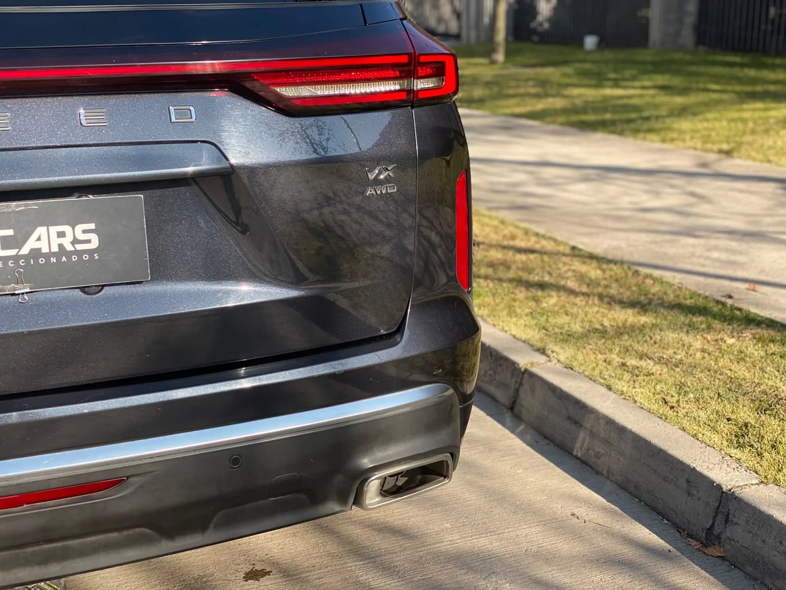 Exeed VX 2.0T Unlimited AWD DCT AT 2023 - Imagen 9 de 20