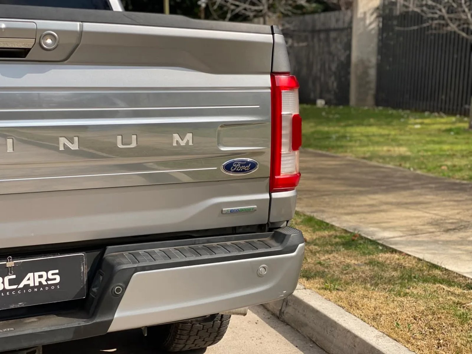Ford F-150 3.5 Platinum Doble Cabina 4X4 AT 2022 - Imagen 9 de 20
