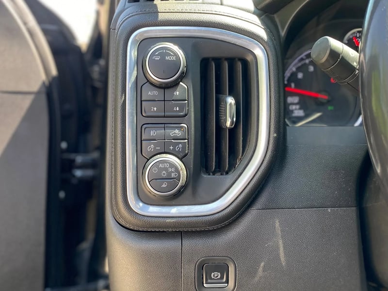 Chevrolet Silverado 5.3 LT Trail Boss Z71 4X4 AT 2022 - Imagen 16 de 19